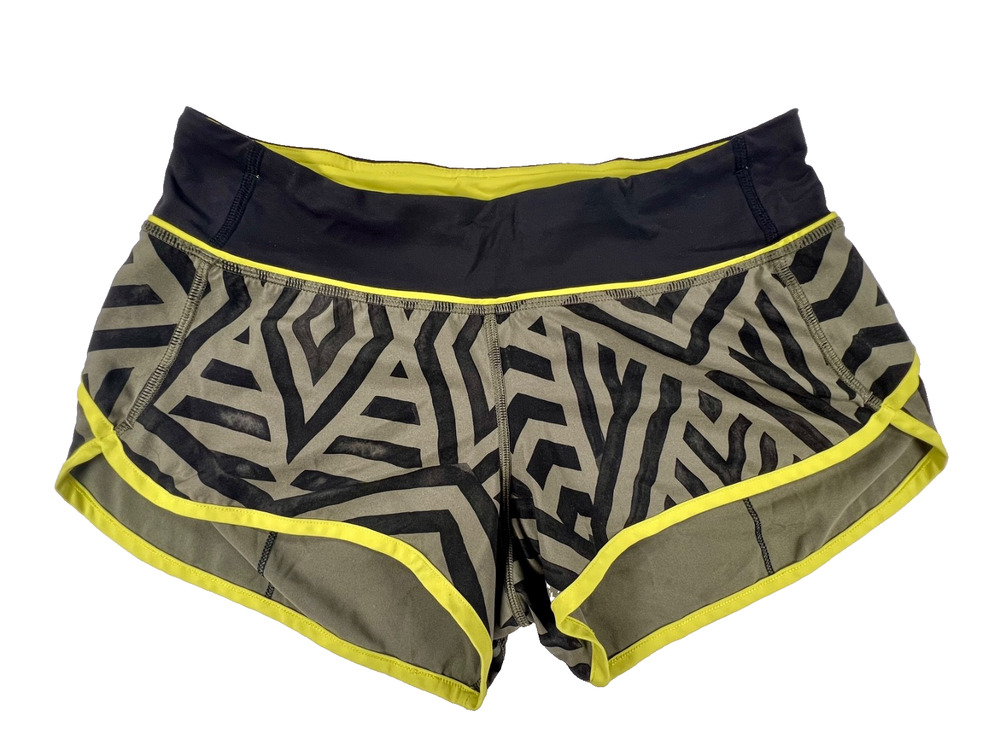 Lululemon Run Speed Shorts in Black/Green Geometric Pattern (Size 4)